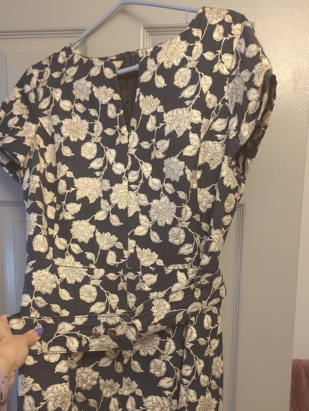 Women's Black Floral Jacquard Cap-Sleeve Top